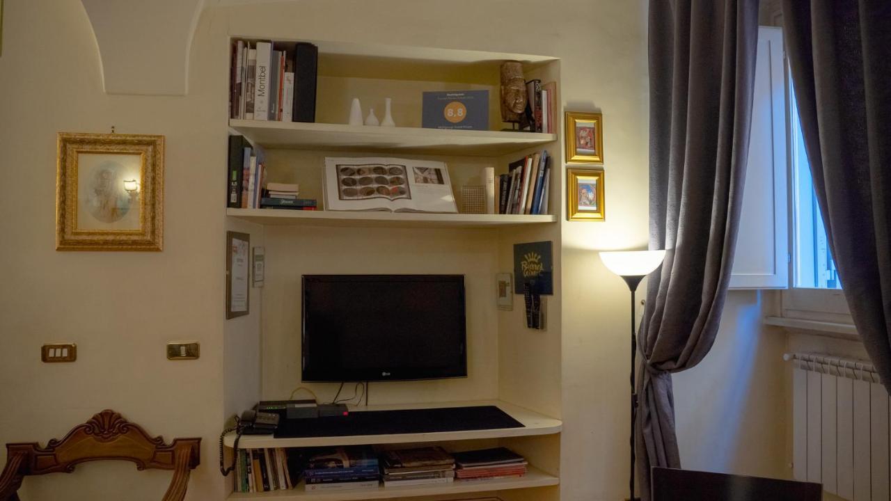 Mgpgroup Guest House Navona Rome Bagian luar foto