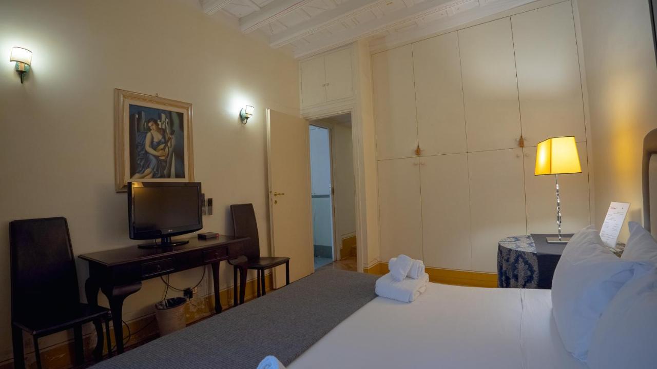 Mgpgroup Guest House Navona Rome Bagian luar foto