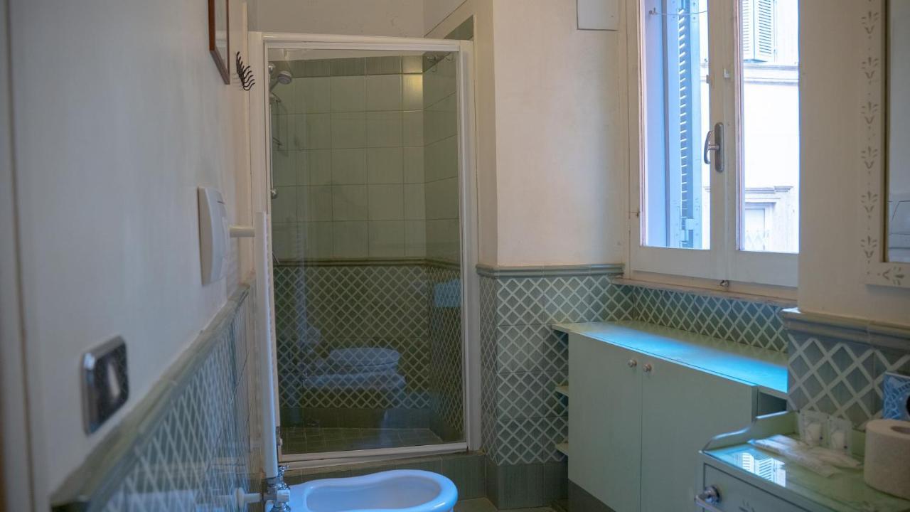 Mgpgroup Guest House Navona Rome Bagian luar foto